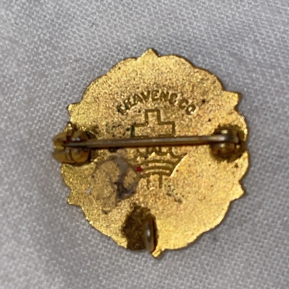 SALE Enamel Baptist Sunday School Pin Lapel Pin Lunchbox Pin - Picture 2 of 2